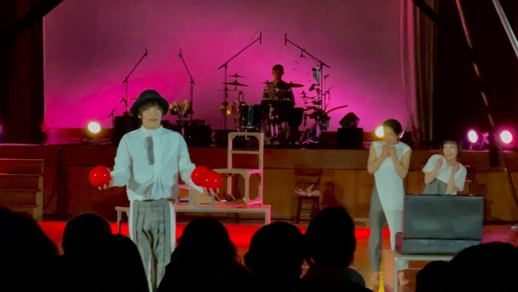 現代サーカス公演「無重力カルテット」