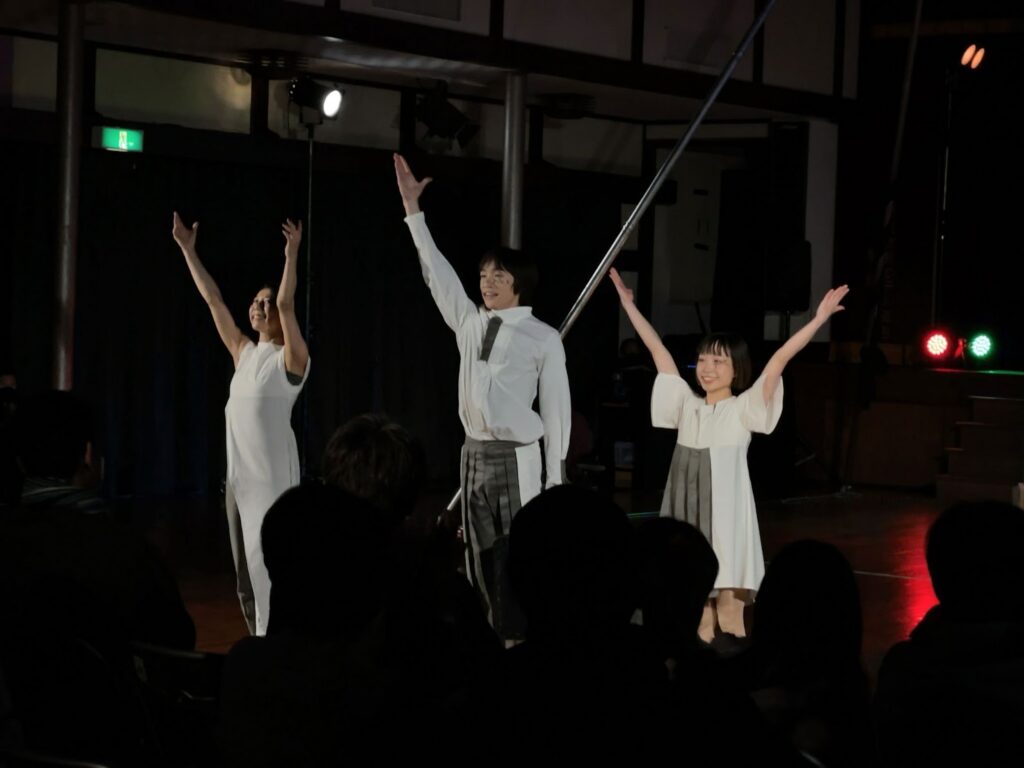 現代サーカス公演「無重力カルテット」